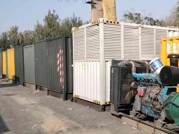 张掖200KW柴油发电机机组每小时油耗是多少？